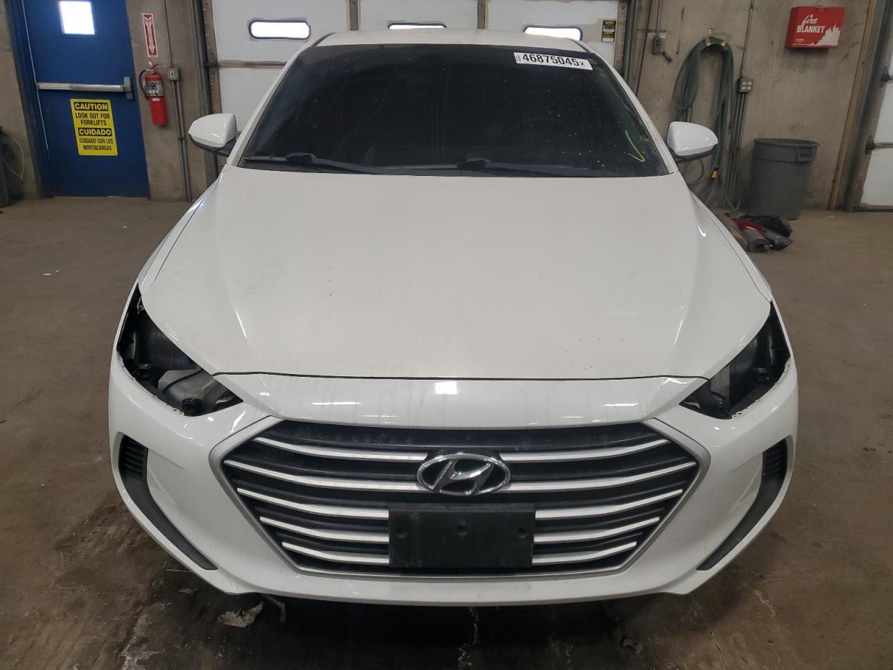 2017 HYUNDAI ELANTRA SE - Image 5
