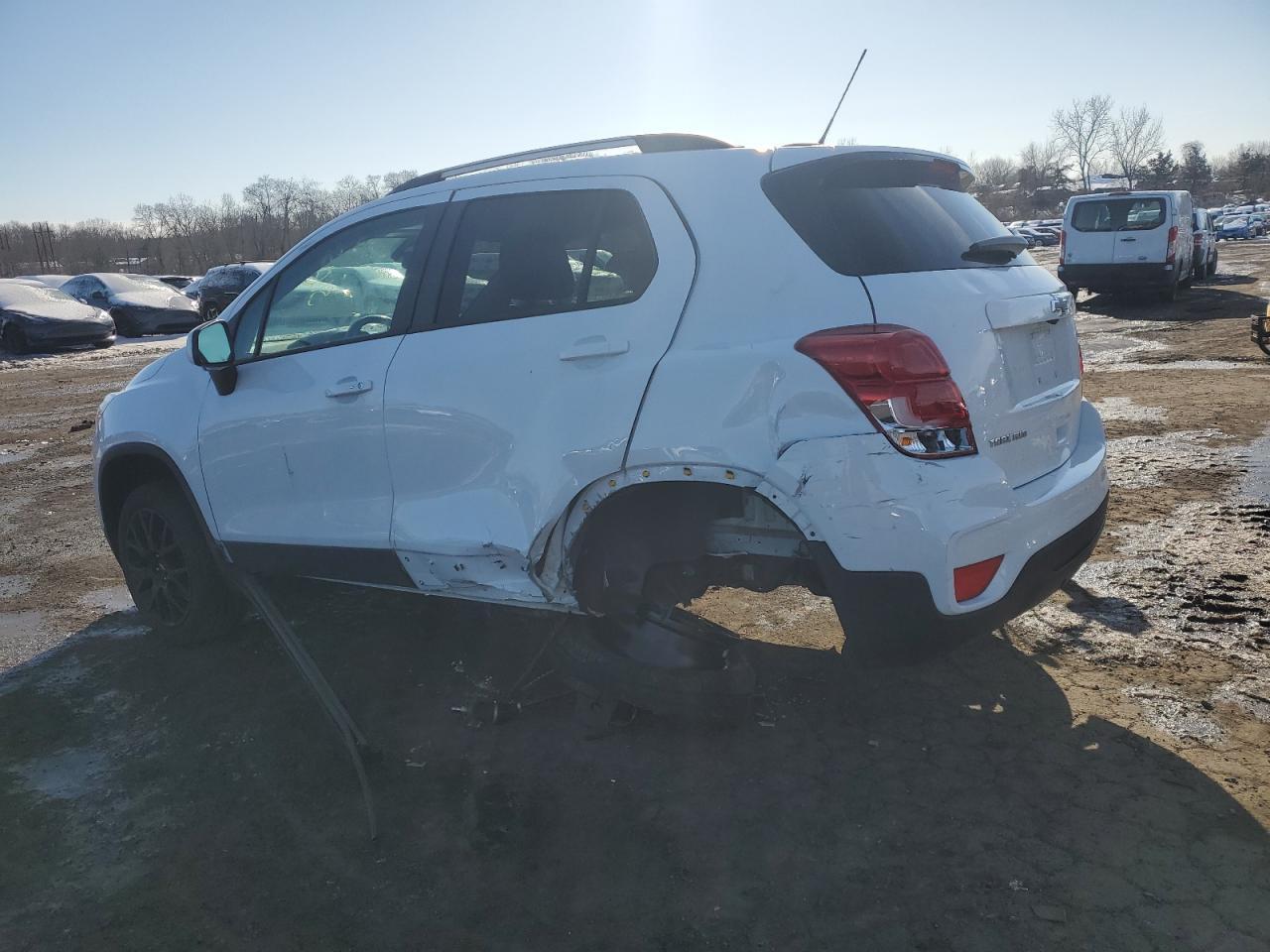 2021 CHEVROLET TRAX 1LT - Image 2