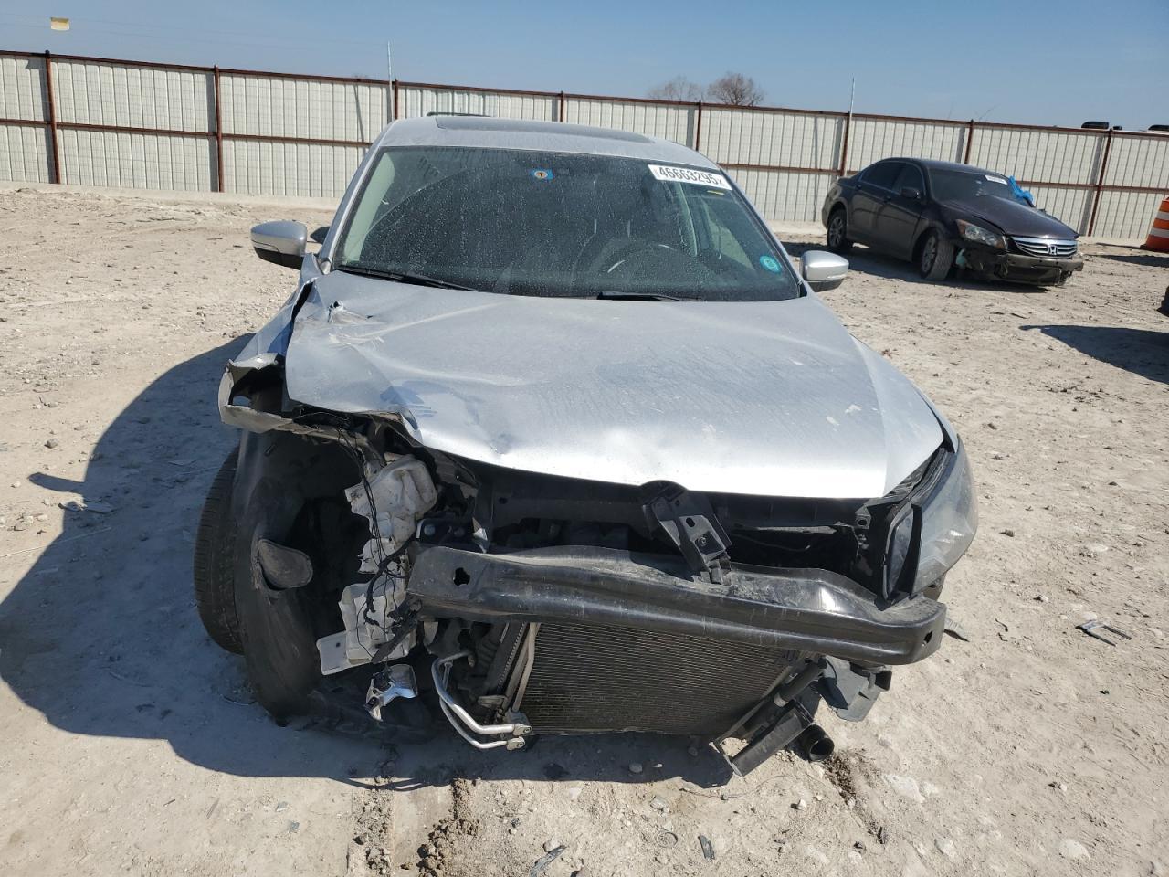 2014 VOLKSWAGEN PASSAT SE - Image 5
