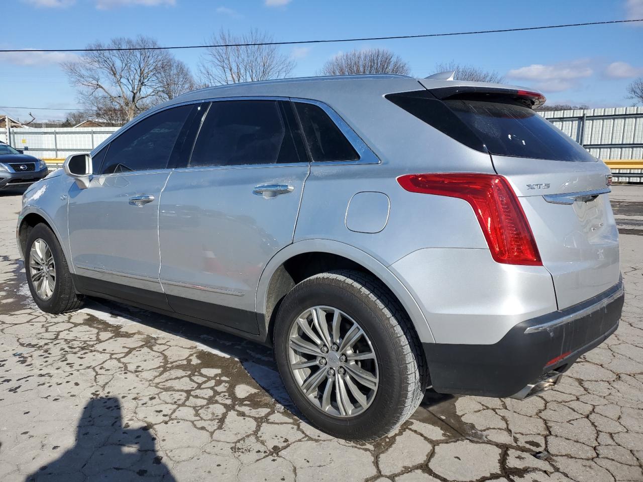 2019 CADILLAC XT5 LUXURY - Image 2