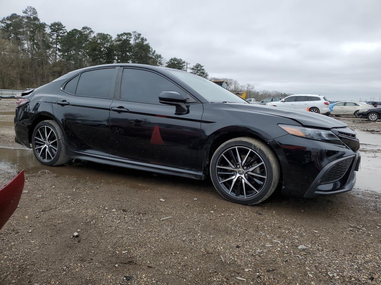 2021 TOYOTA CAMRY SE - Image 4