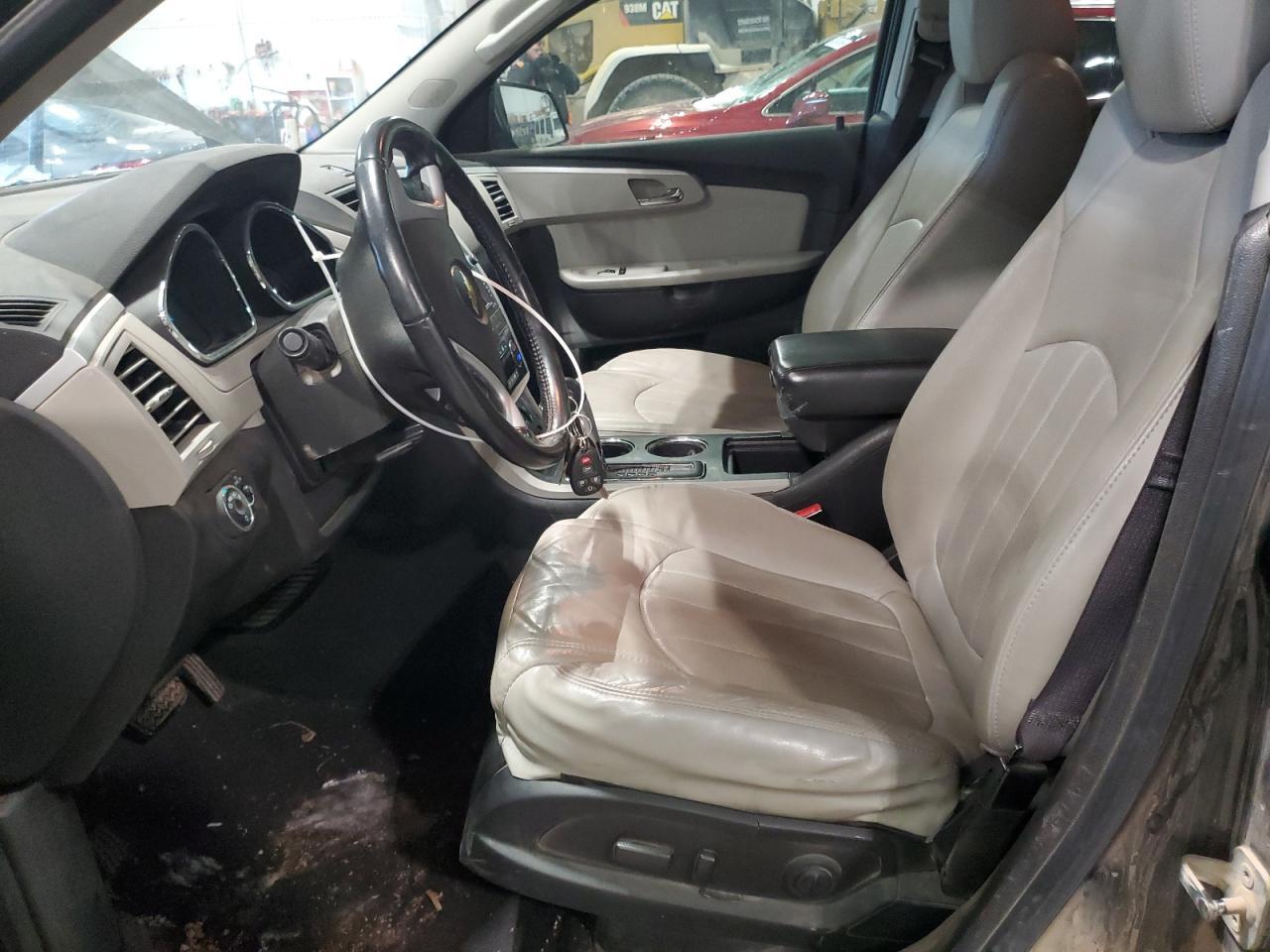 2012 CHEVROLET TRAVERSE L - Image 7