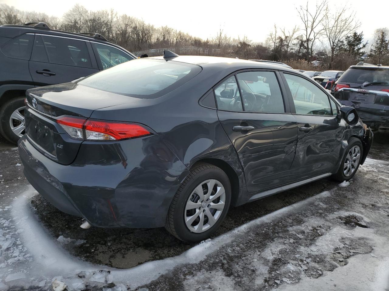 2025 TOYOTA COROLLA LE - Фото 3