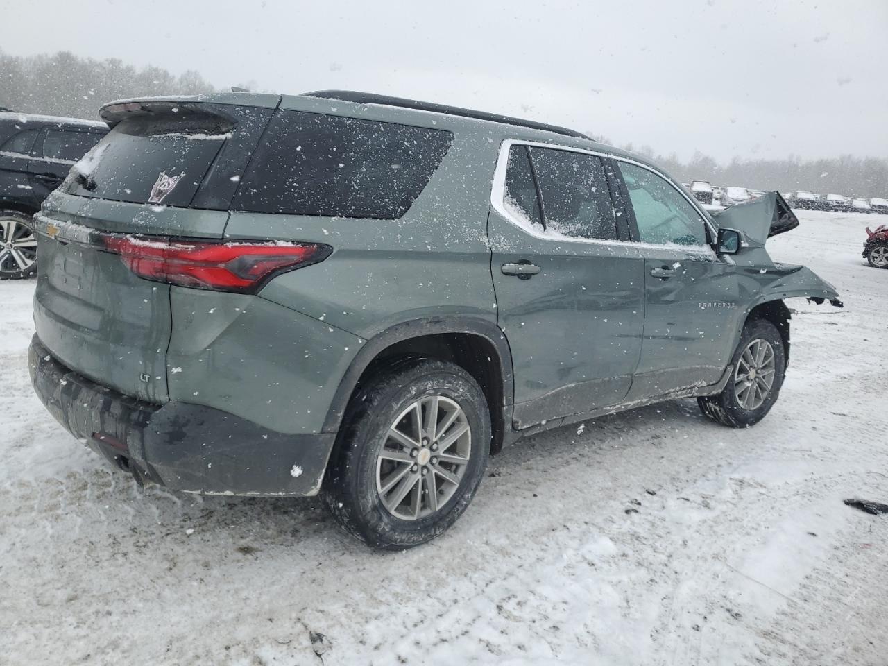 2023 CHEVROLET TRAVERSE L - Image 3