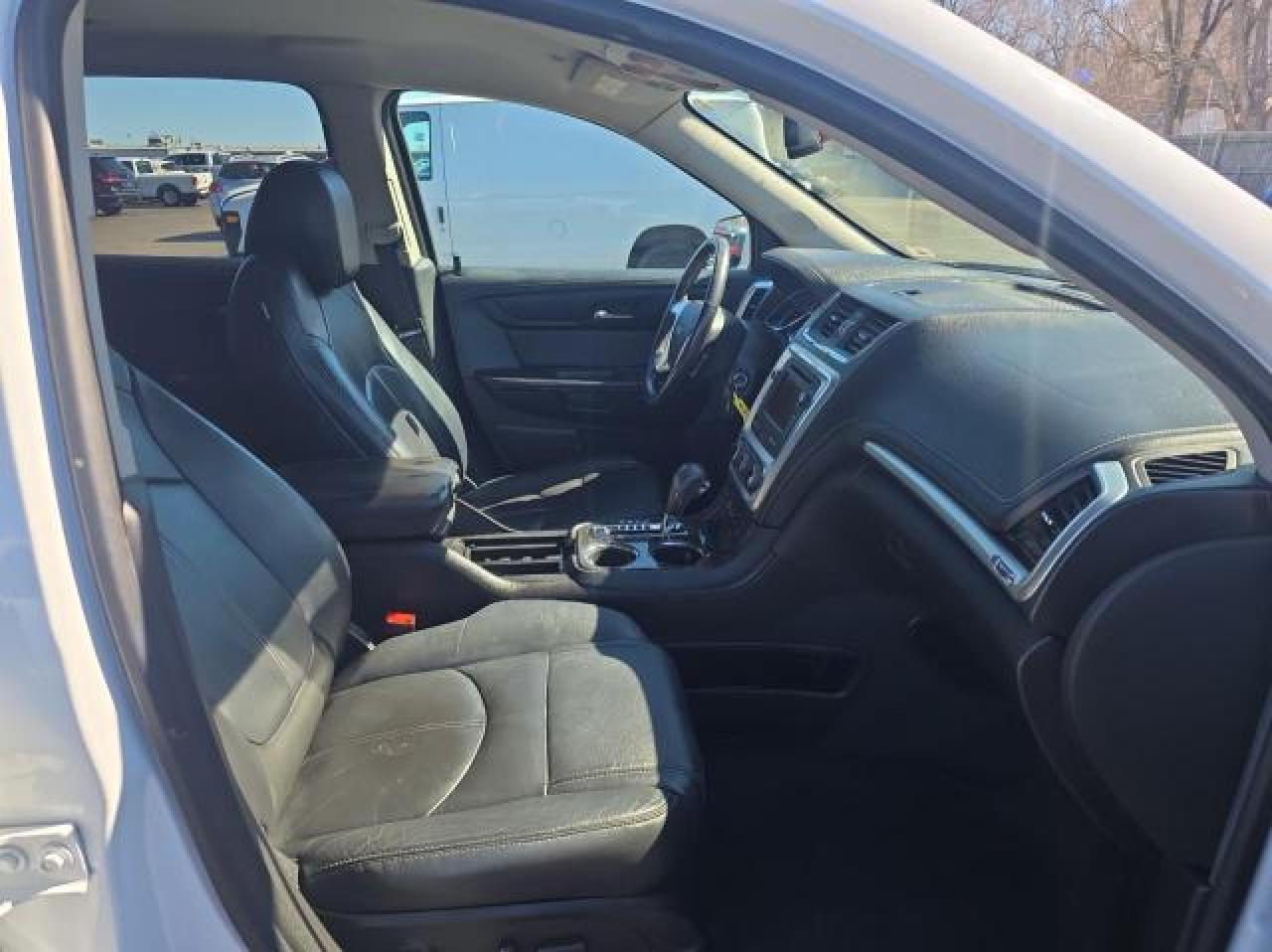 2016 GMC ACADIA SLT - Image 5