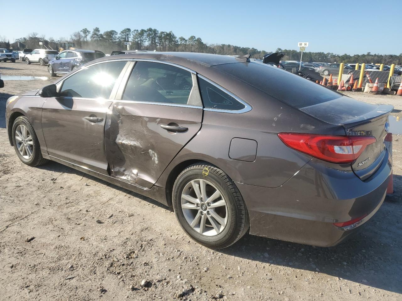 2017 HYUNDAI SONATA SE - Фото 2