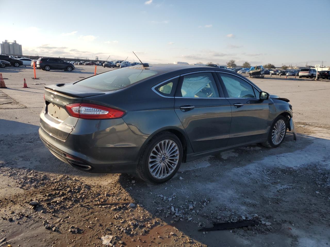 2015 FORD FUSION TIT - Фото 3
