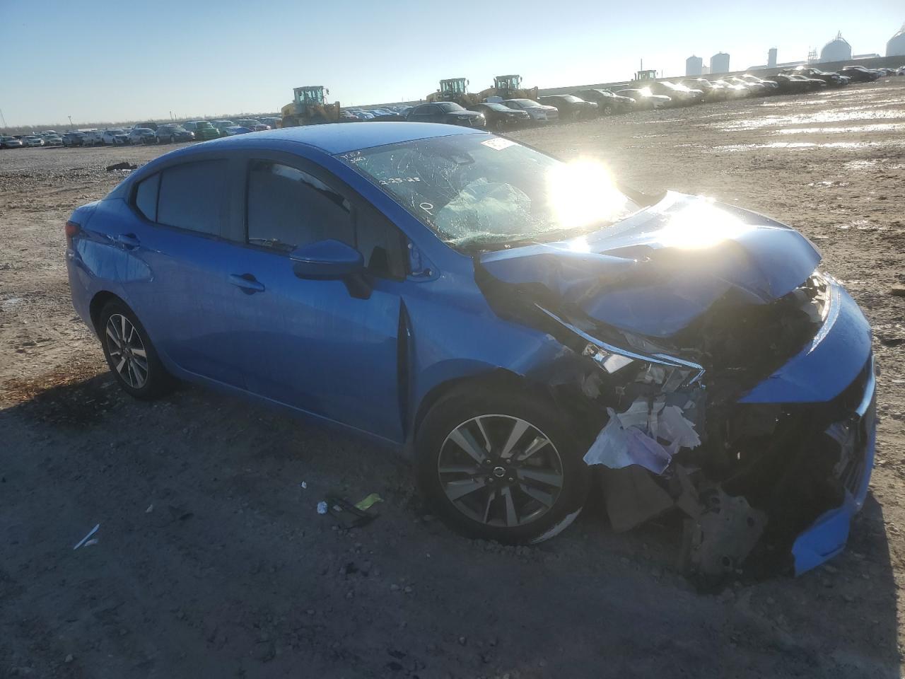 2021 NISSAN VERSA SV - Фото 4