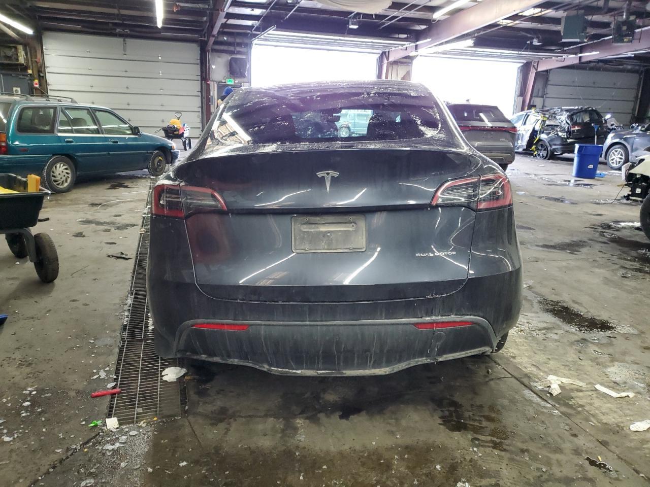 2024 TESLA MODEL Y - Image 6