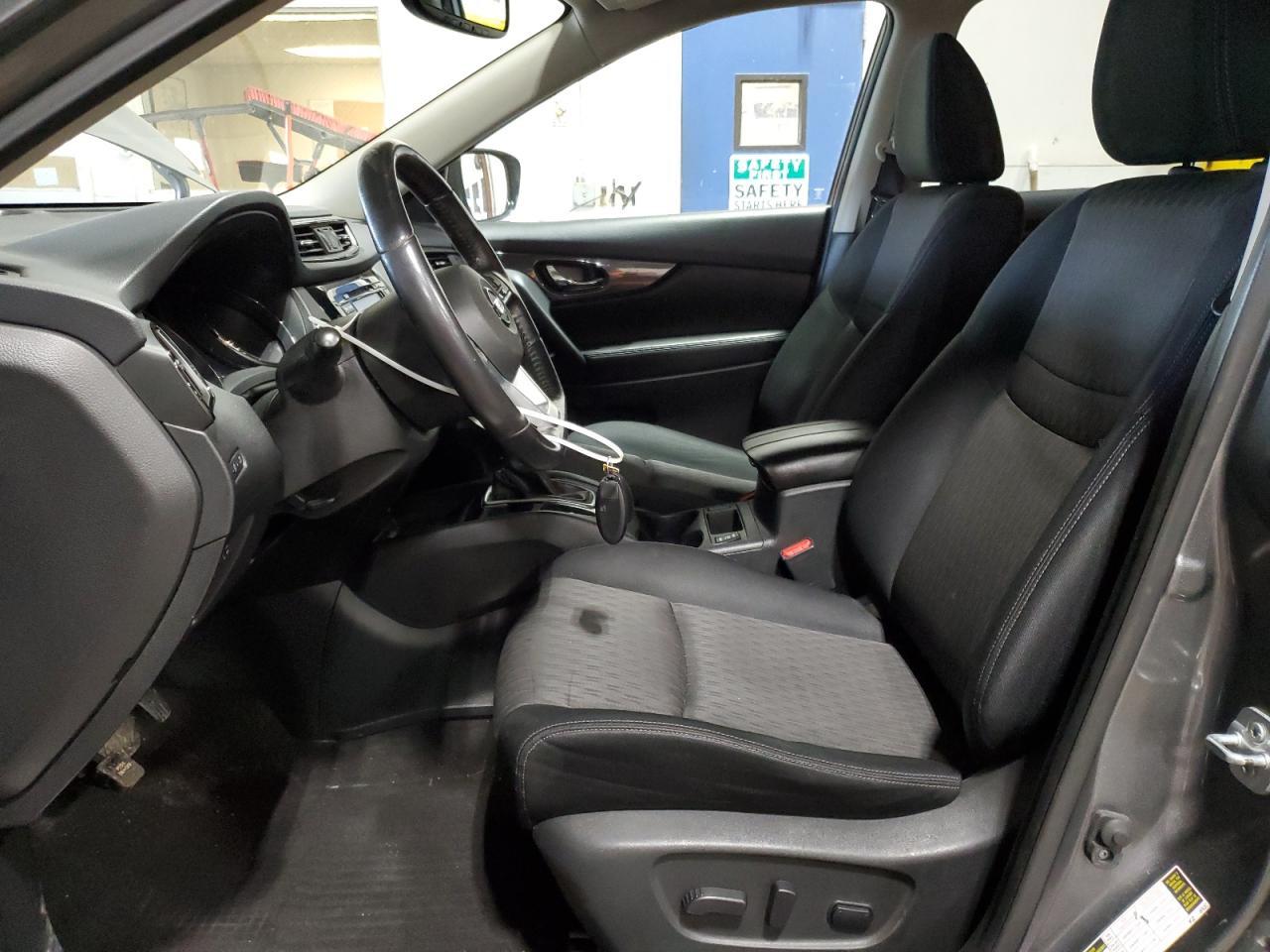 2017 NISSAN ROGUE S - Фото 7