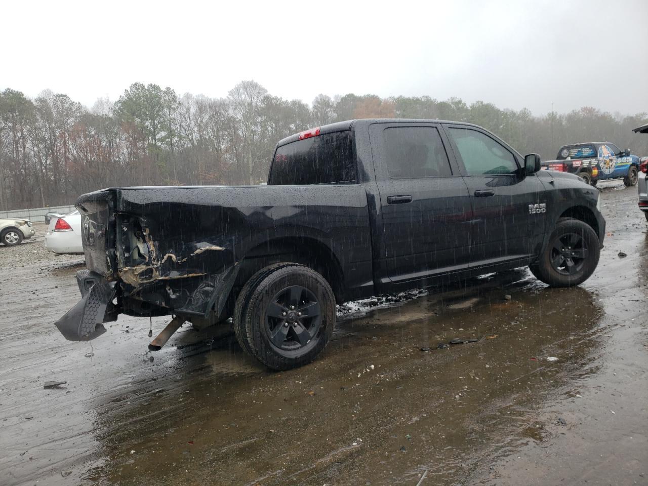 2017 RAM 1500 ST - Image 3