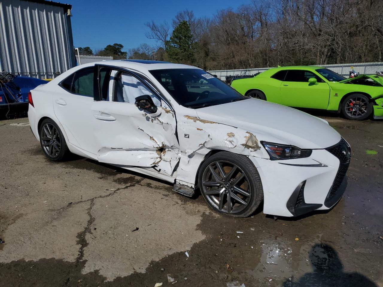 2017 LEXUS IS 200T - Image 4