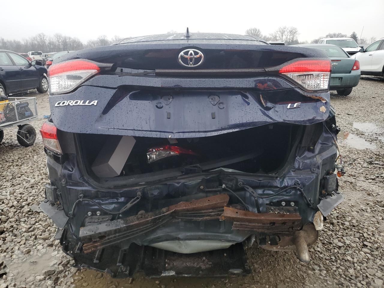 2020 TOYOTA COROLLA LE - Фото 6