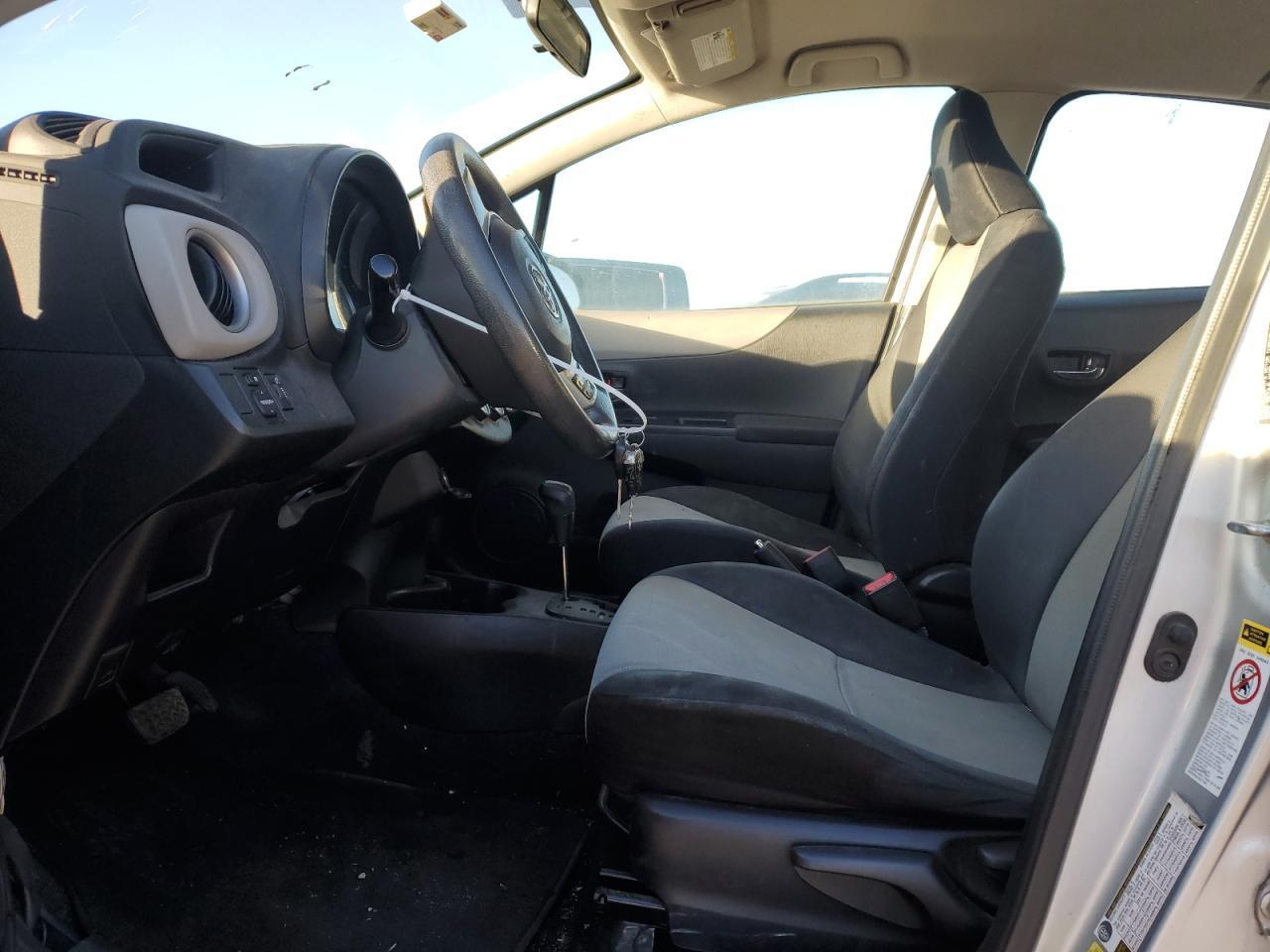 2014 TOYOTA YARIS - Фото 7