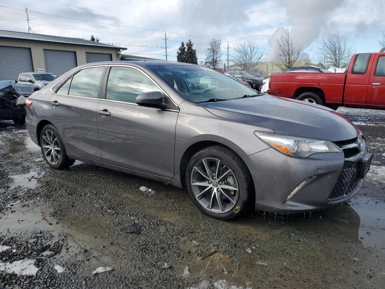2015 TOYOTA CAMRY LE - Фото 4