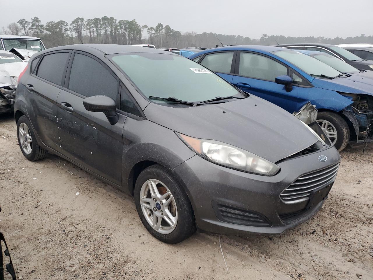 2019 FORD FIESTA SE - Image 4