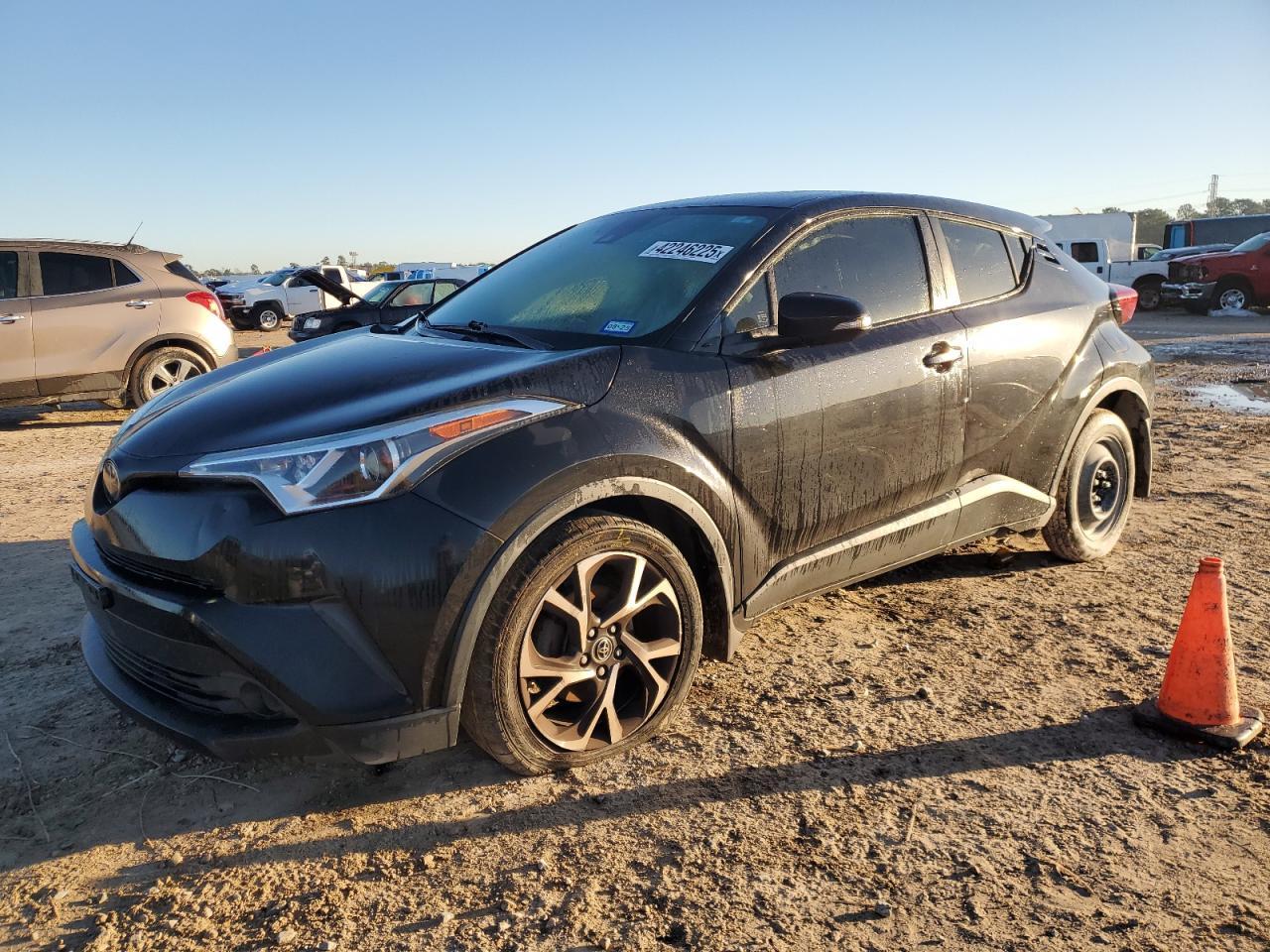 2018 TOYOTA C-HR XLE