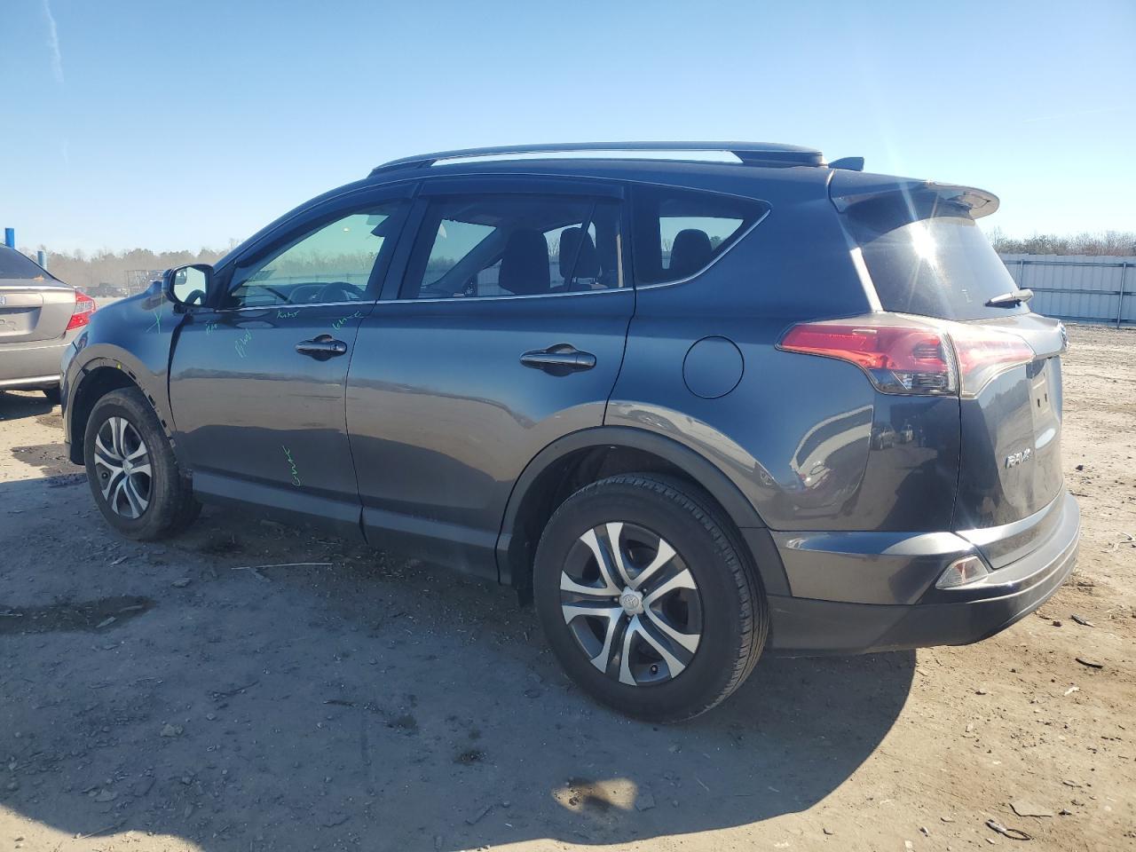 2018 TOYOTA RAV4 LE - Image 2