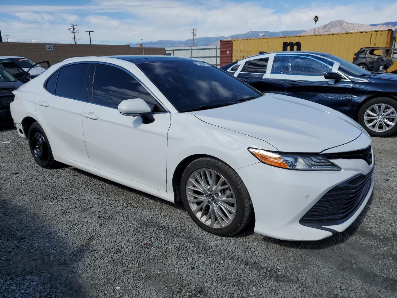 2018 TOYOTA CAMRY XSE - Image 4