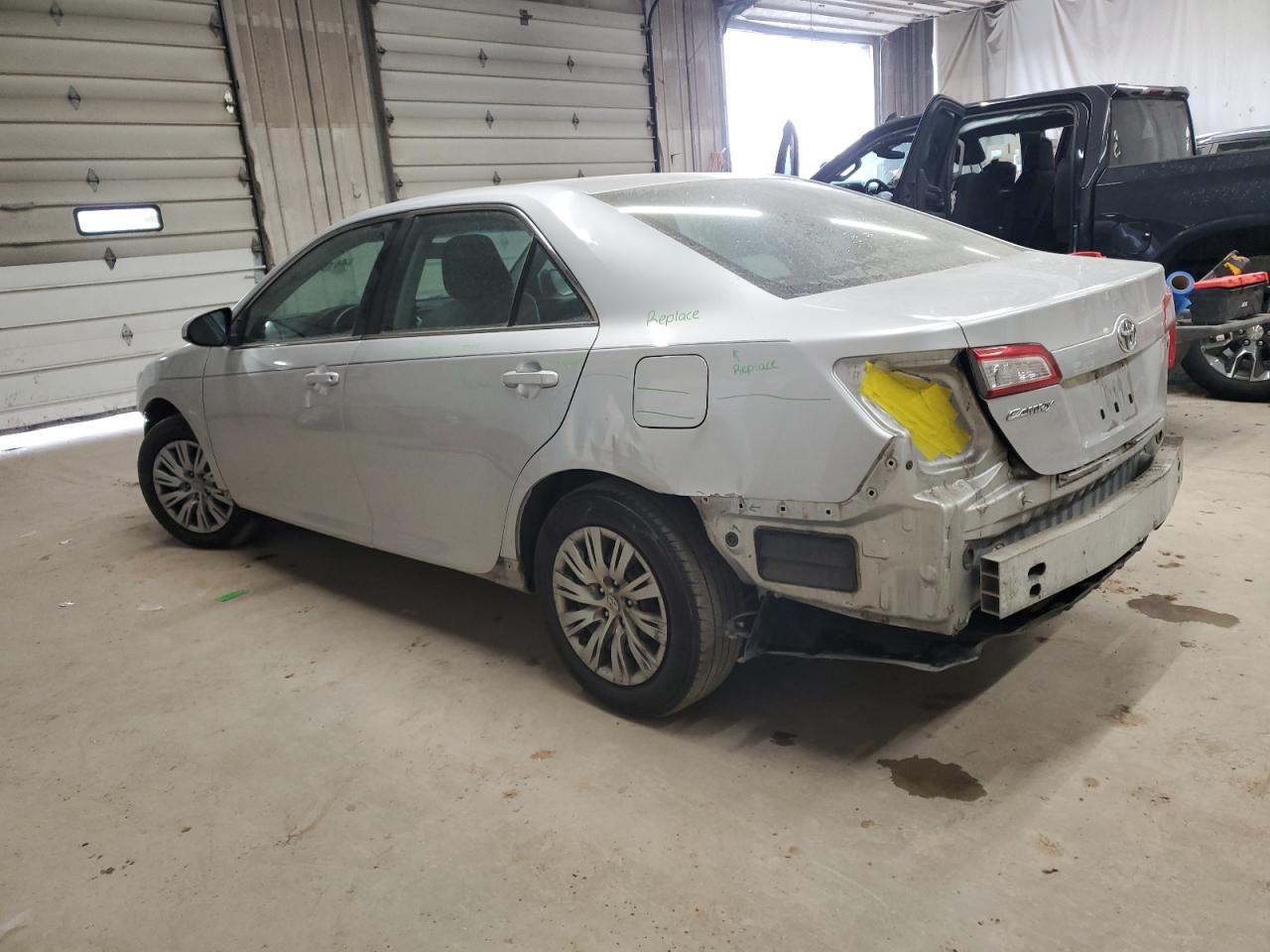 2012 TOYOTA CAMRY BASE - Фото 2