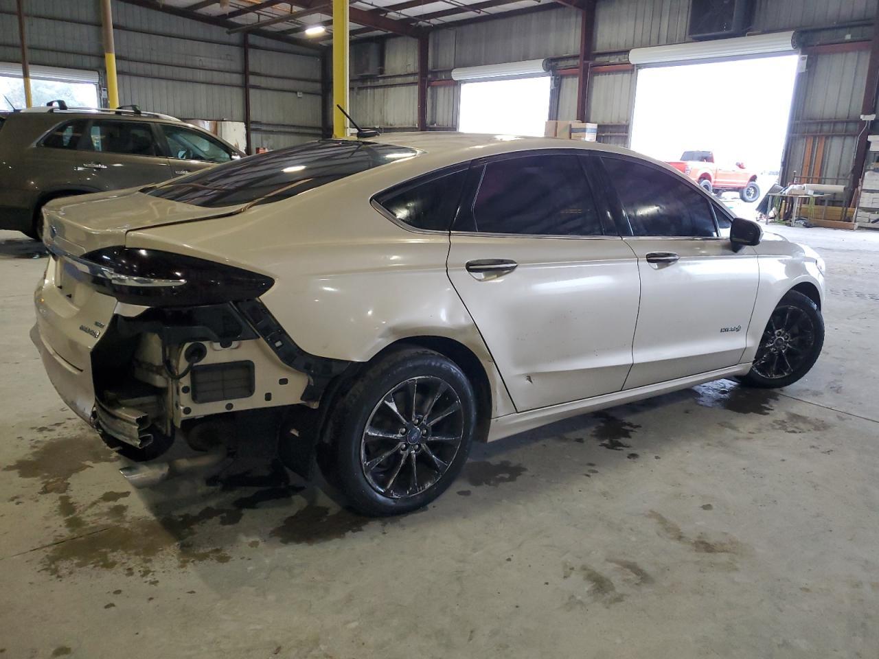 2017 FORD FUSION SE - Фото 3