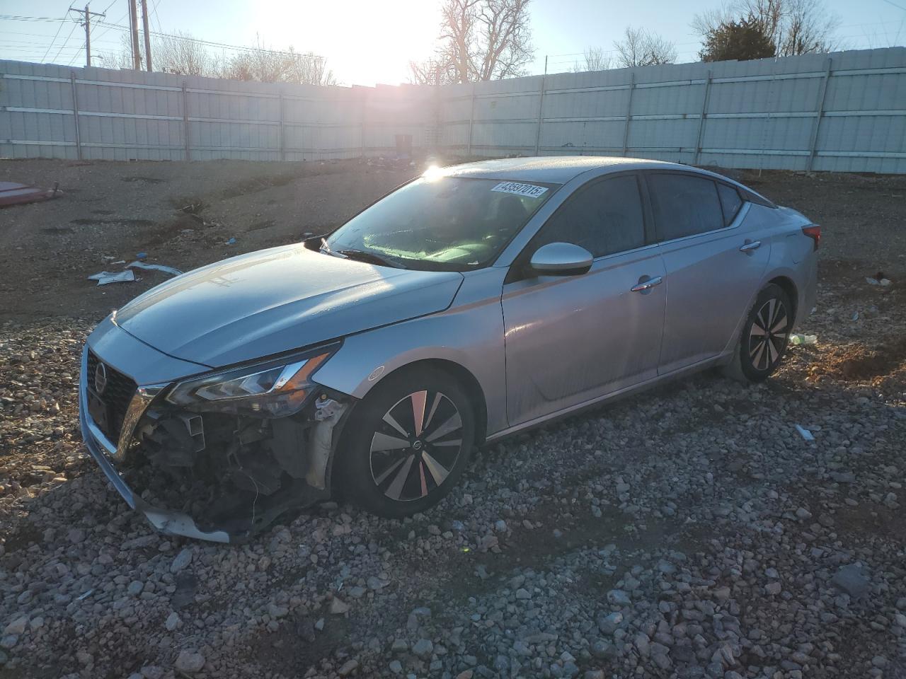 2022 NISSAN ALTIMA SV