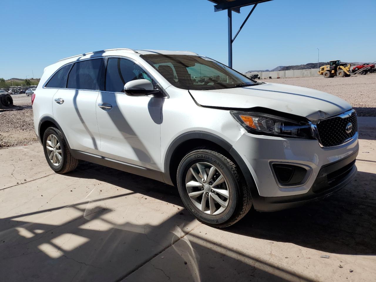 2017 KIA SORENTO LX - Фото 4