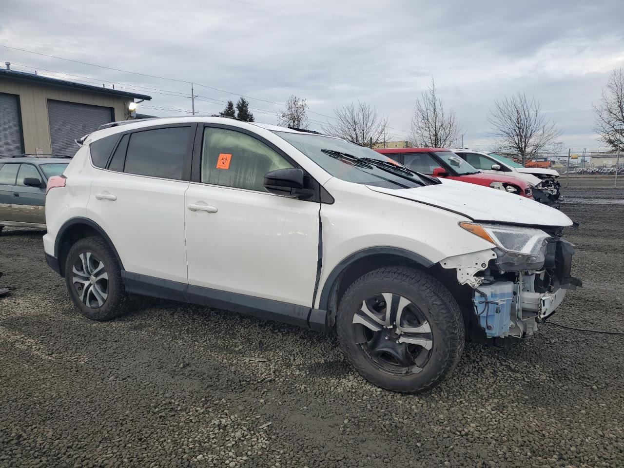 2018 TOYOTA RAV4 LE - Image 4