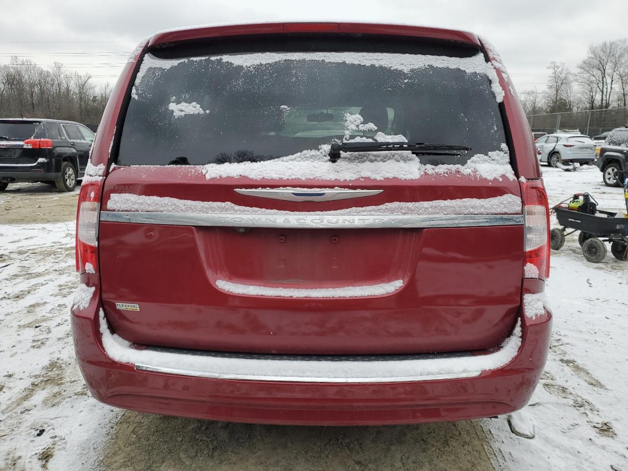 2014 CHRYSLER TOWN & COU - Фото 6