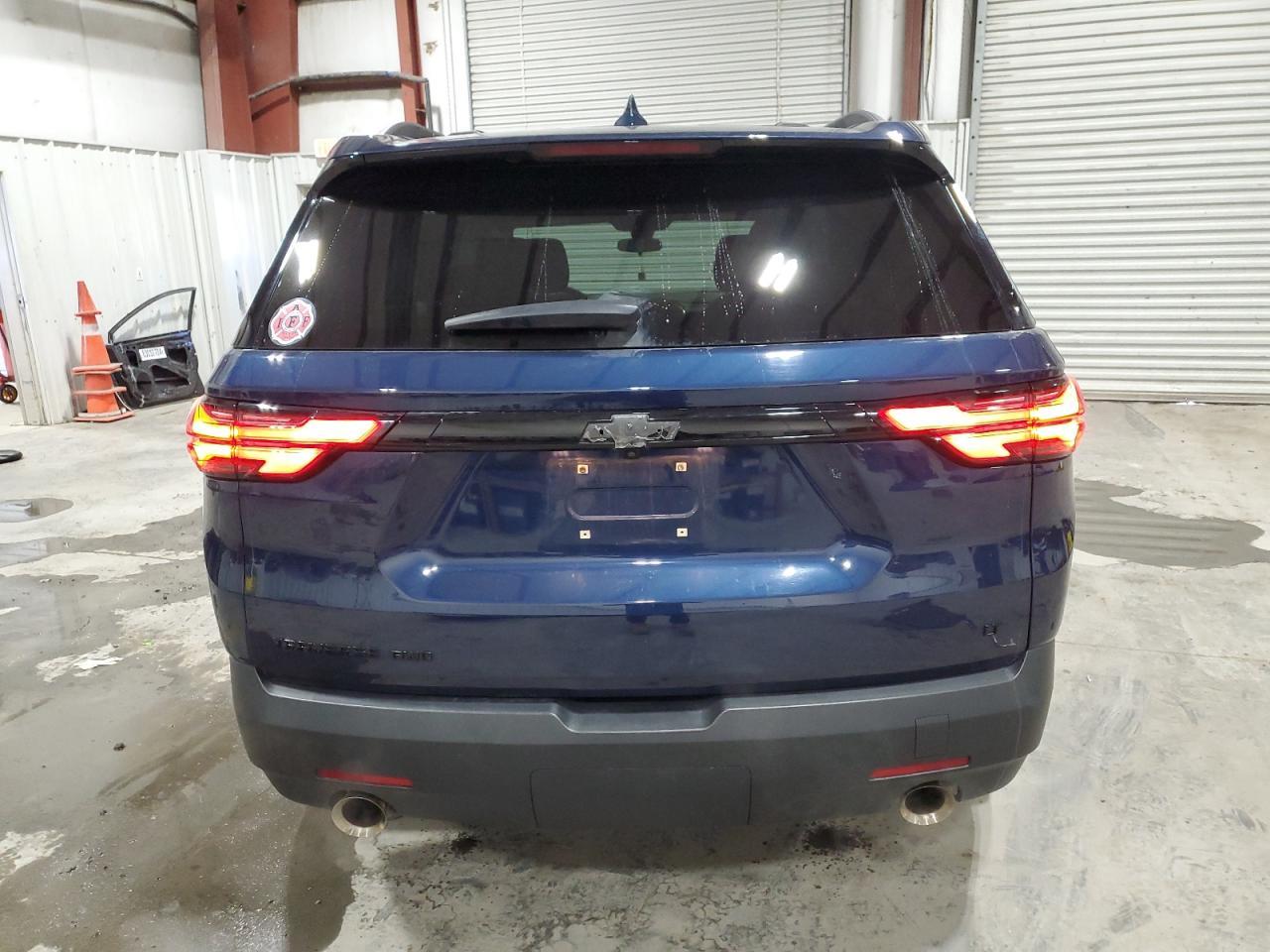 2023 CHEVROLET TRAVERSE L - Фото 6