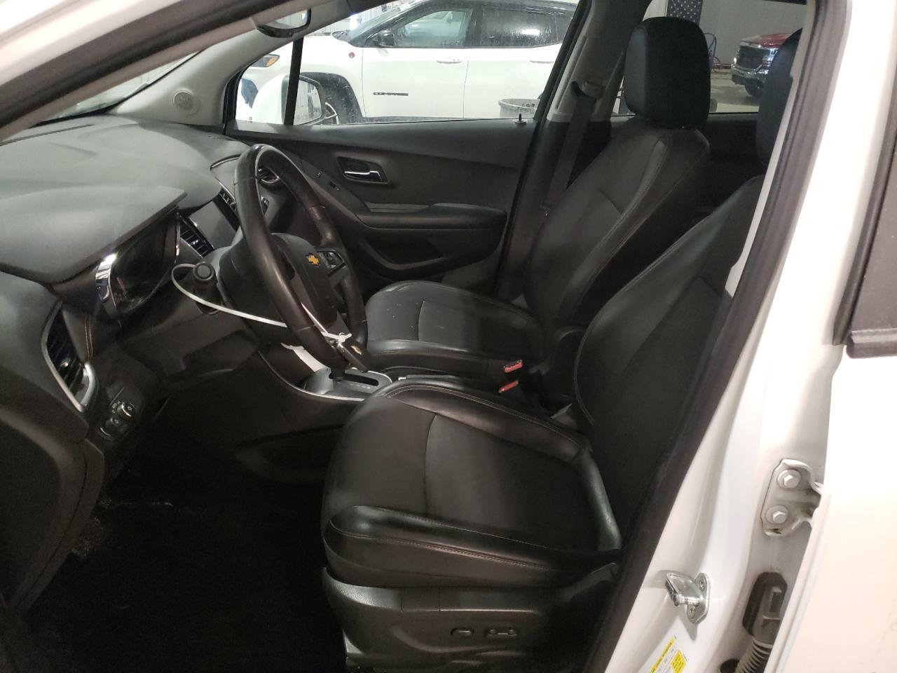 2021 CHEVROLET TRAX 1LT - Image 7