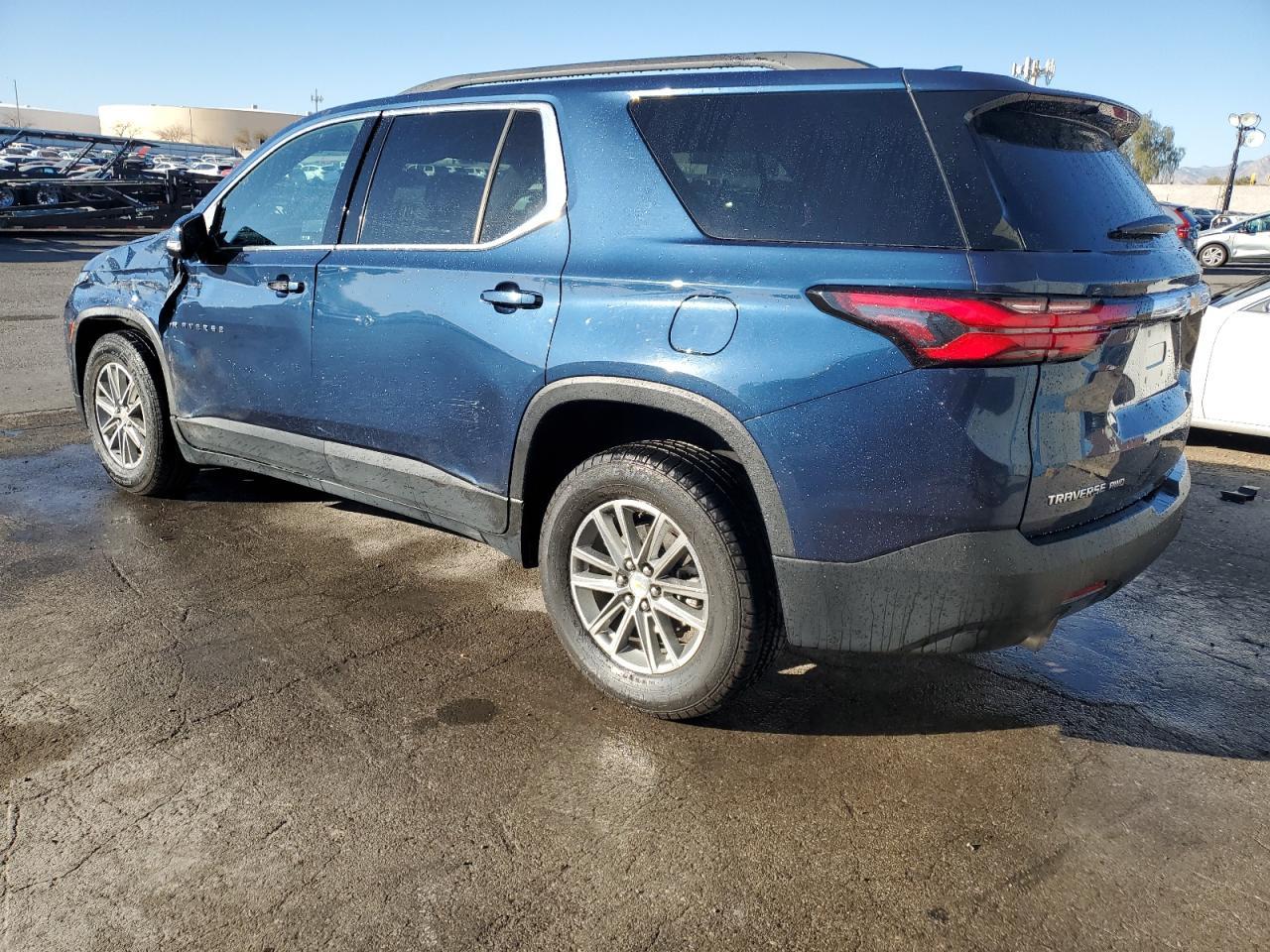 2023 CHEVROLET TRAVERSE L - Фото 2