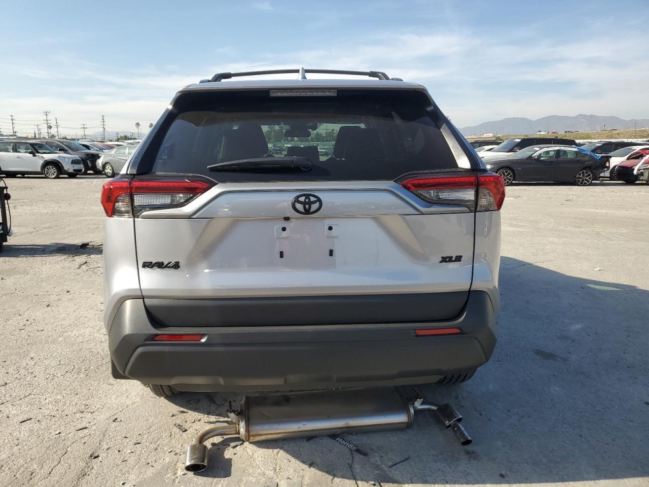 2024 TOYOTA RAV4 XLE P - Image 6