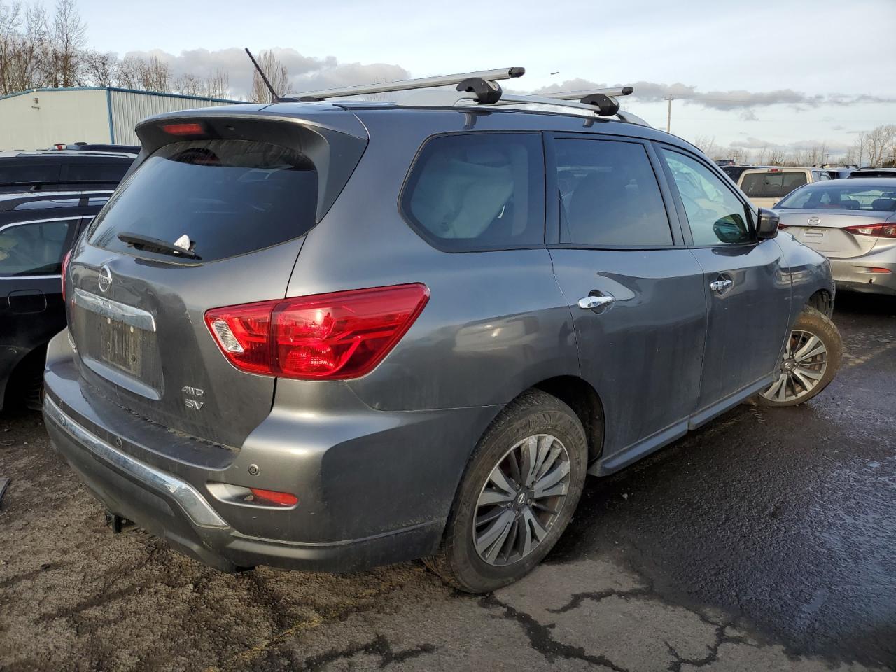 2017 NISSAN PATHFINDER - Image 3