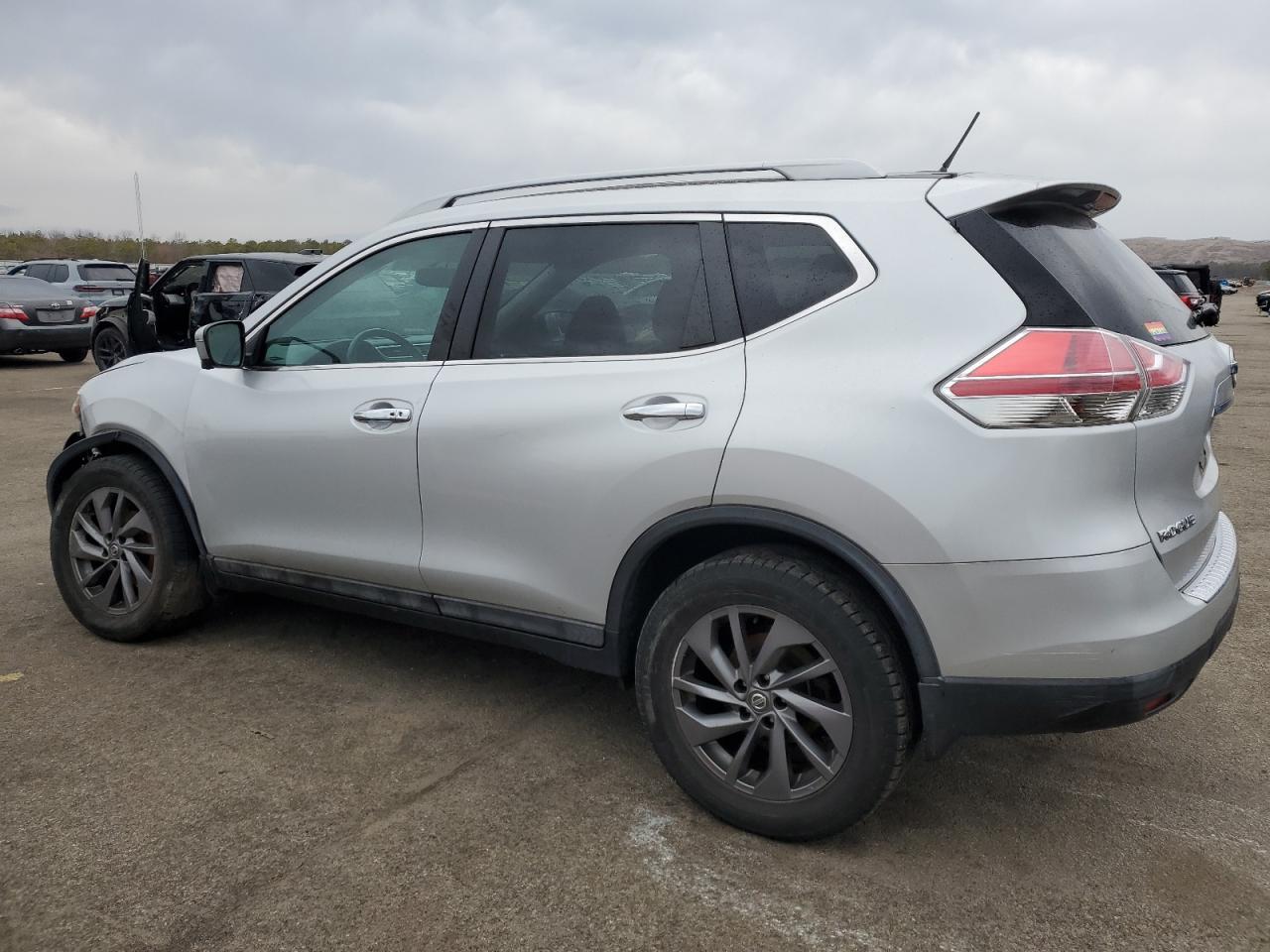 2016 NISSAN ROGUE S - Image 2