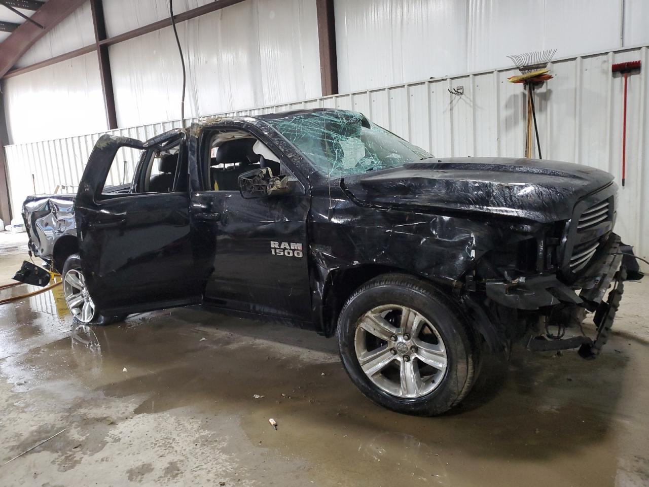 2014 RAM 1500 SPORT - Фото 4