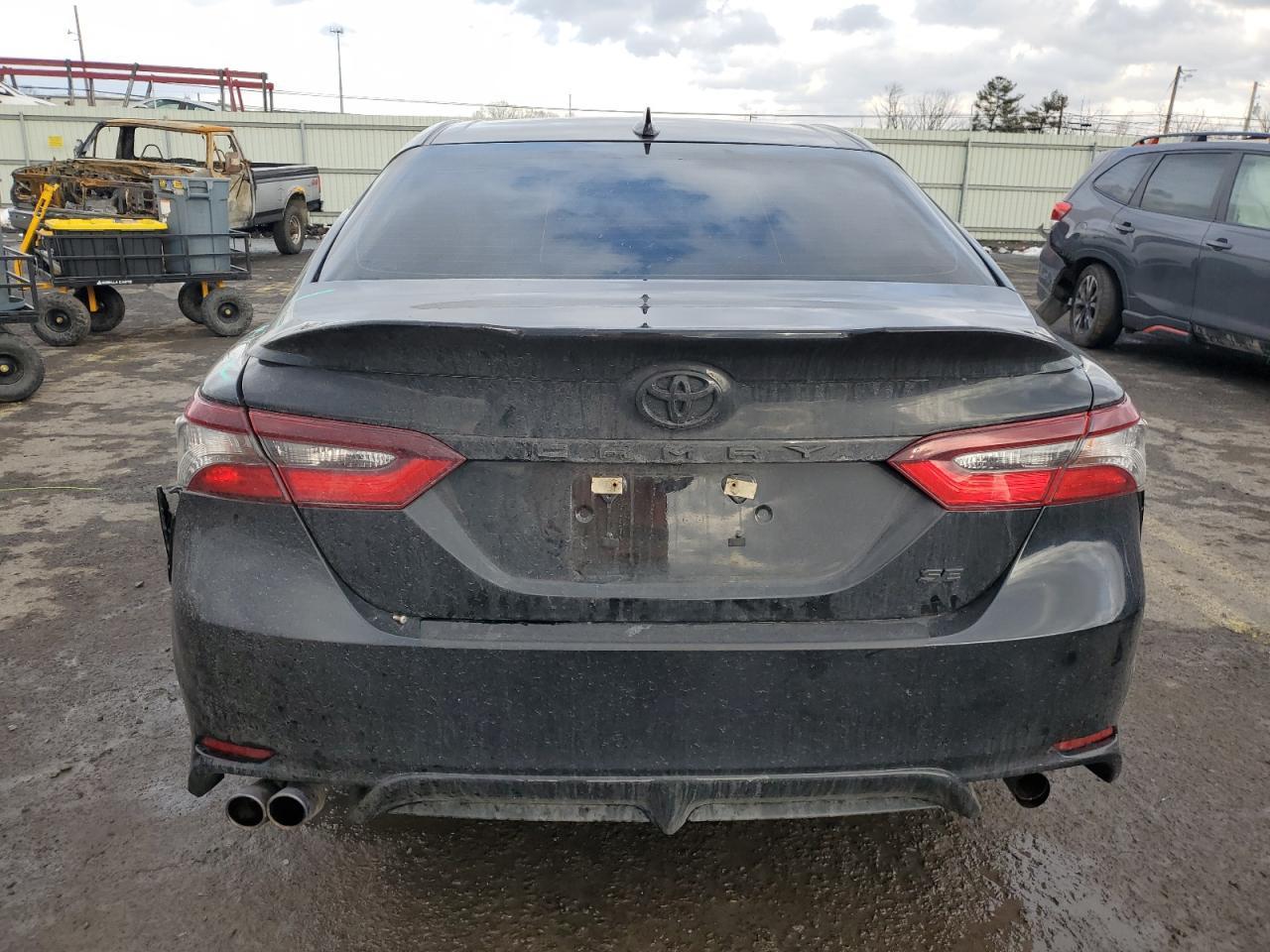 2021 TOYOTA CAMRY SE - Image 6