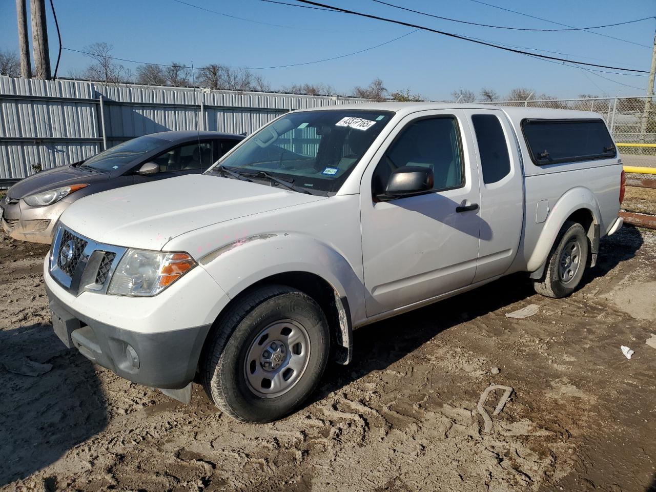 2017 NISSAN FRONTIER S