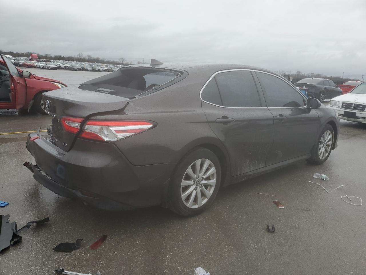 2019 TOYOTA CAMRY L - Image 3