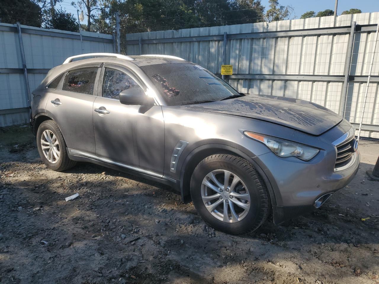 2013 INFINITI FX37 - Image 4