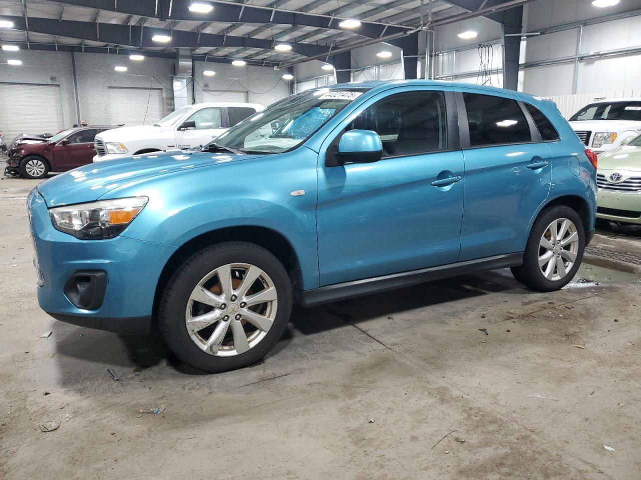 2014 MITSUBISHI OUTLANDER