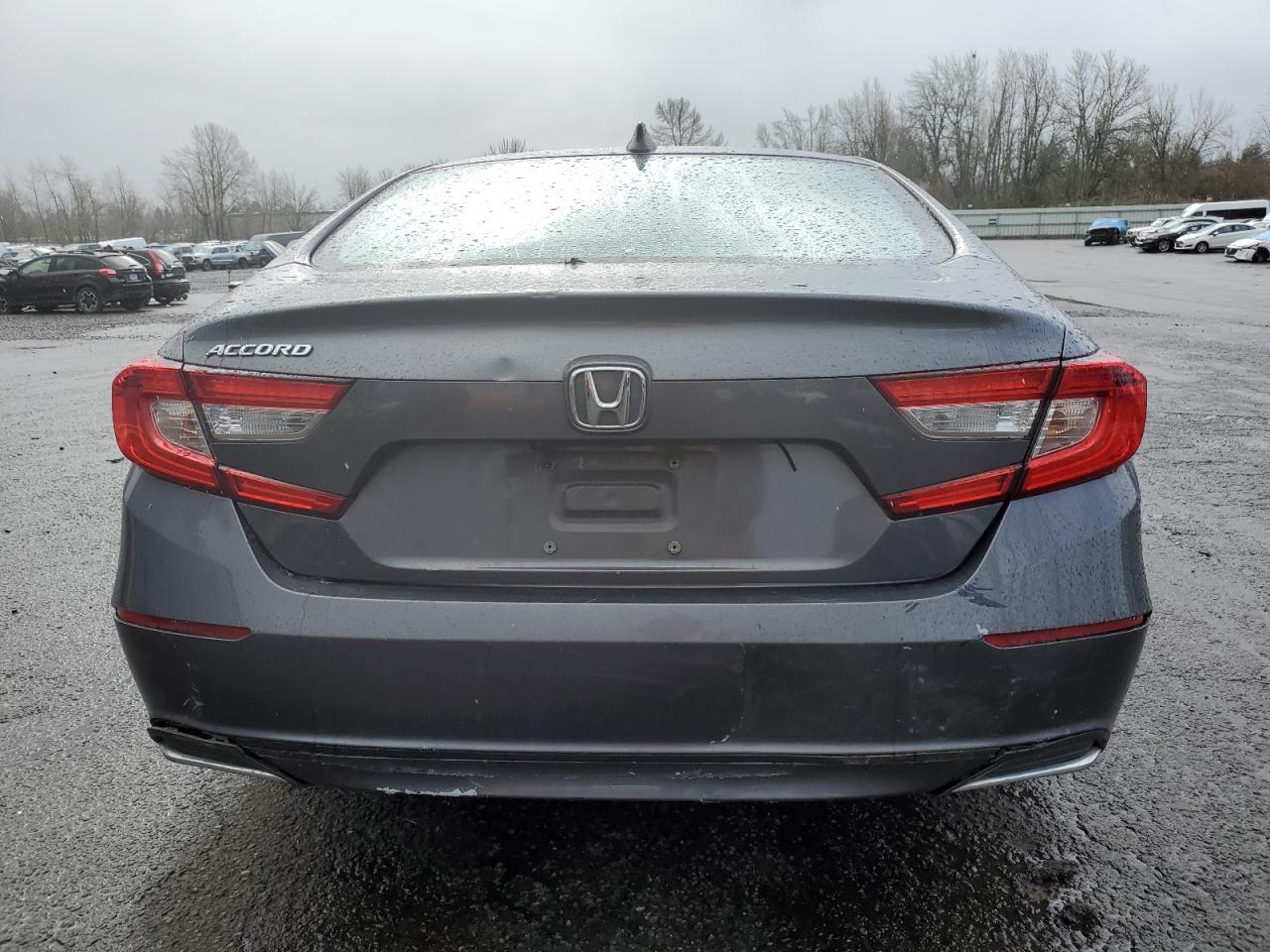 2018 HONDA ACCORD LX - Image 6