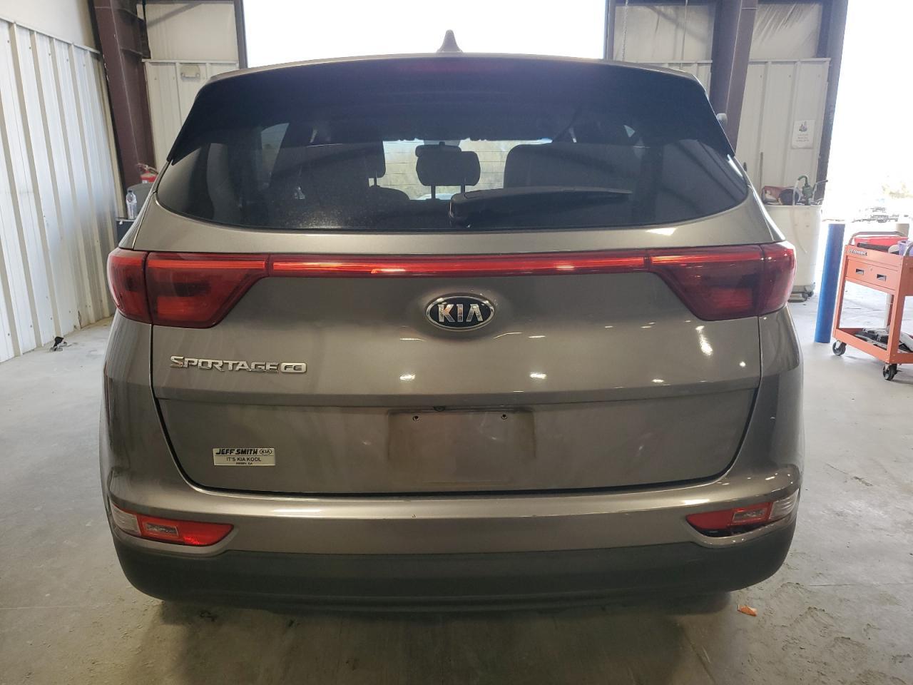 2017 KIA SPORTAGE L - Image 6