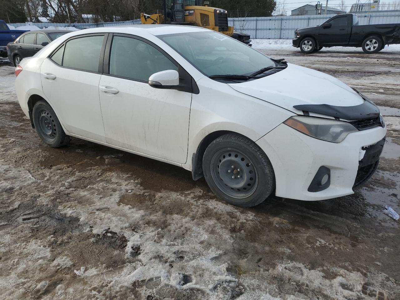 2014 TOYOTA COROLLA L - Фото 4