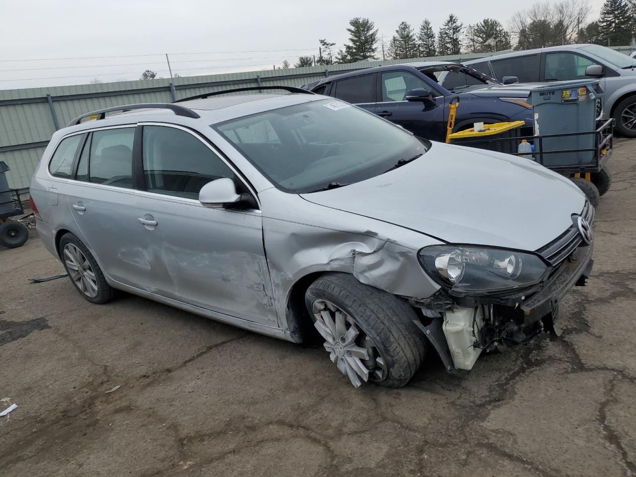 2013 VOLKSWAGEN JETTA TDI - Фото 4