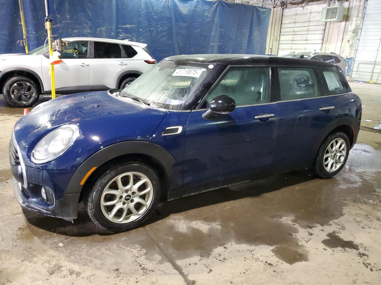 2017 MINI COOPER CLU