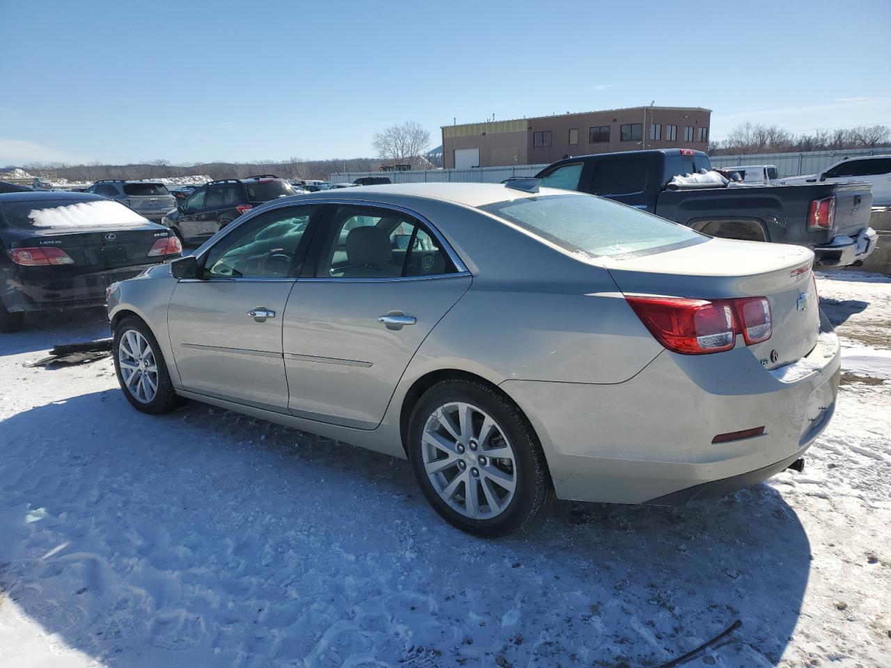 2015 CHEVROLET MALIBU 2LT - Фото 2