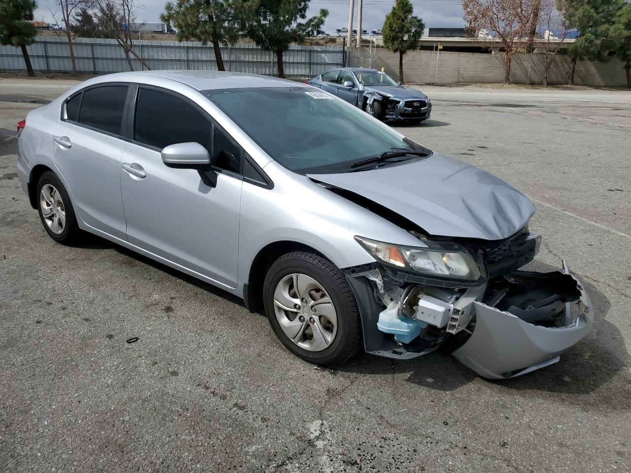 2015 HONDA CIVIC LX - Image 4