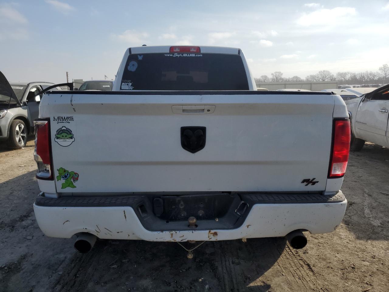 2017 RAM 1500 ST - Image 6