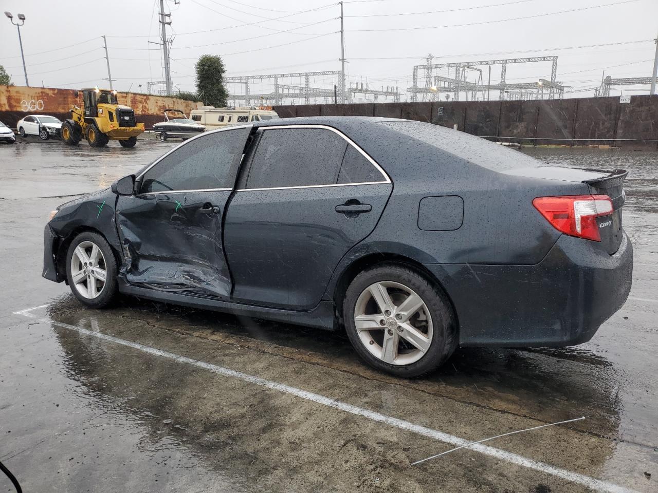 2013 TOYOTA CAMRY L - Image 2